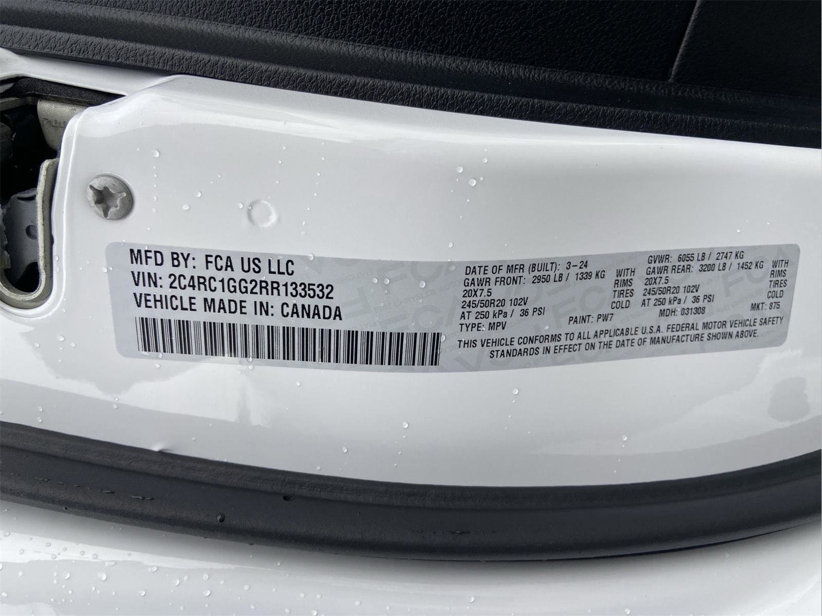 Used 2024 Chrysler Pacifica Limited w/ S Appearance Package FWD image 33