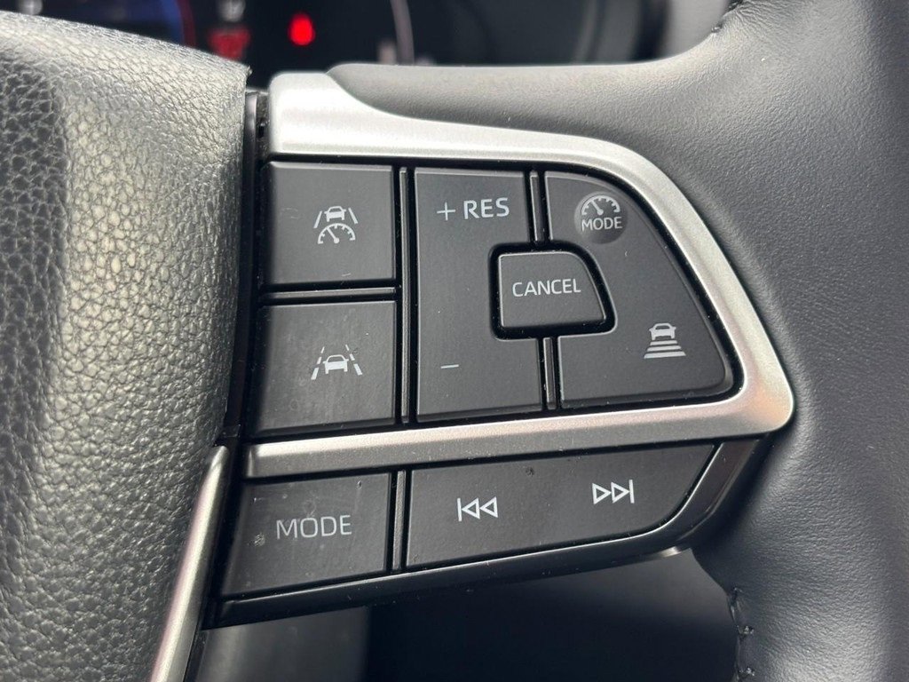 Used 2025 Toyota Grand Highlander AWD image 28