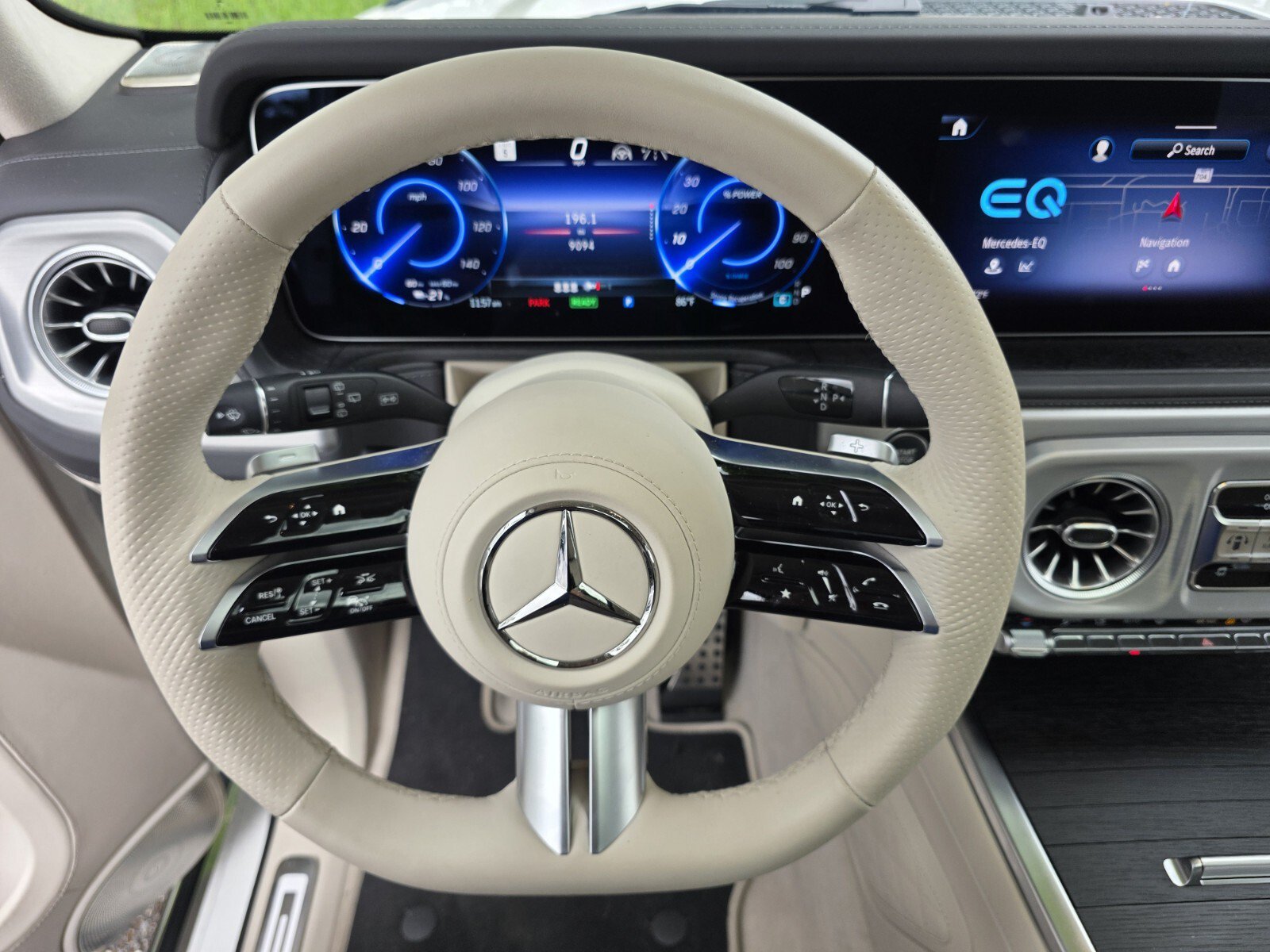 Used 2025 Mercedes-Benz G 580 w/ EQ Technology image 17