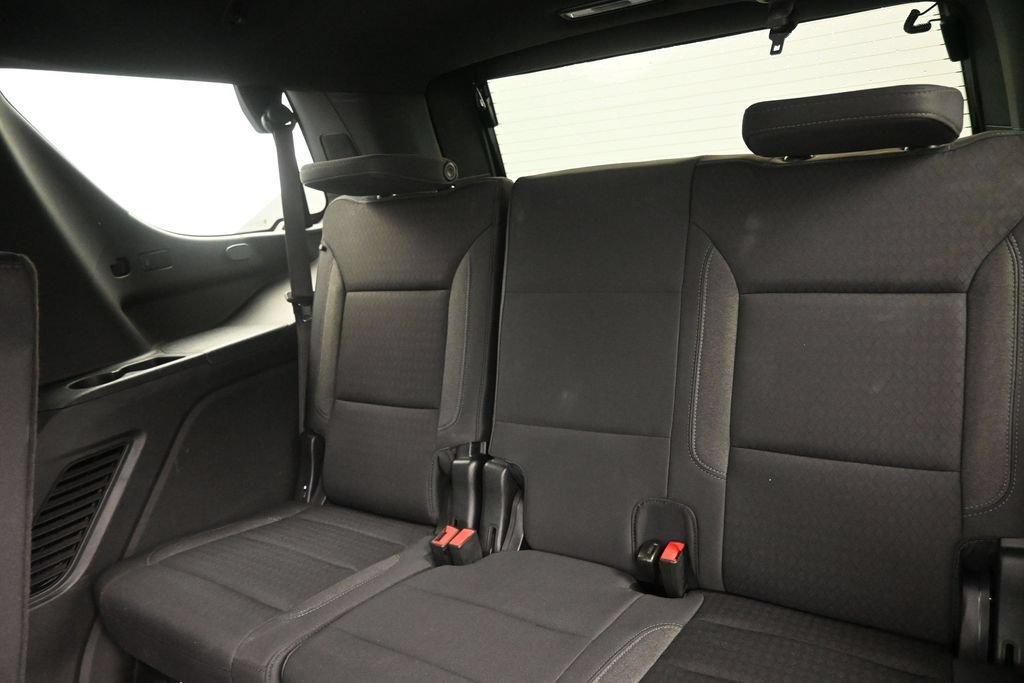 Used 2024 Chevrolet Tahoe LS RWD image 15