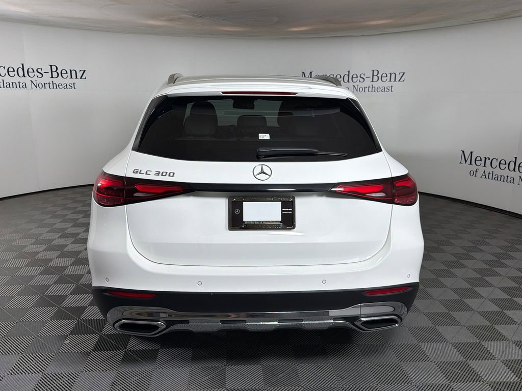 Used 2025 Mercedes-Benz GLC 300 image 6