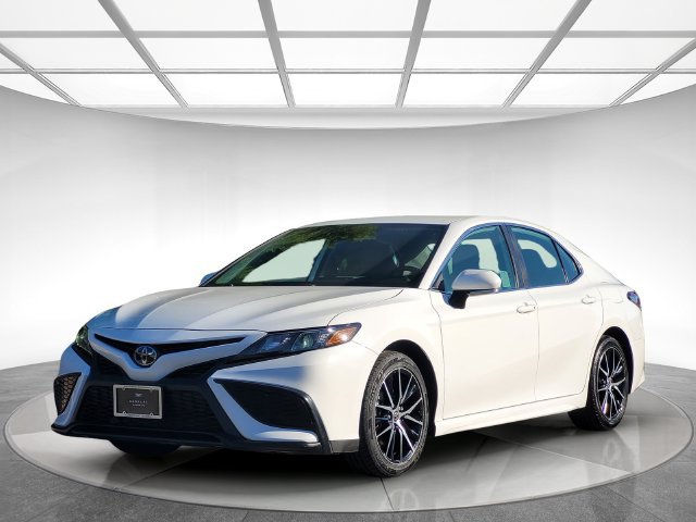 Used 2022 Toyota Camry SE FWD image 8