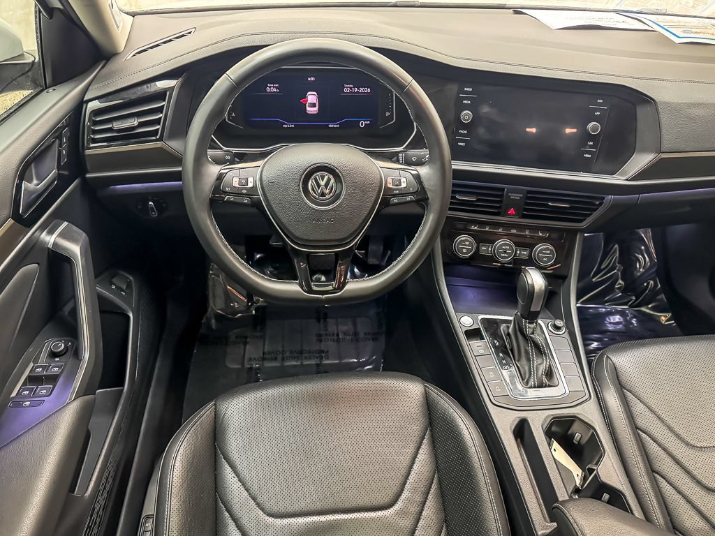 Used 2021 Volkswagen Jetta SEL Premium FWD image 14