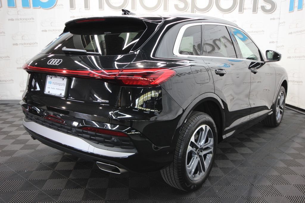 Used 2025 Audi Q5 Premium w/ Convenience Package AWD/4WD image 8