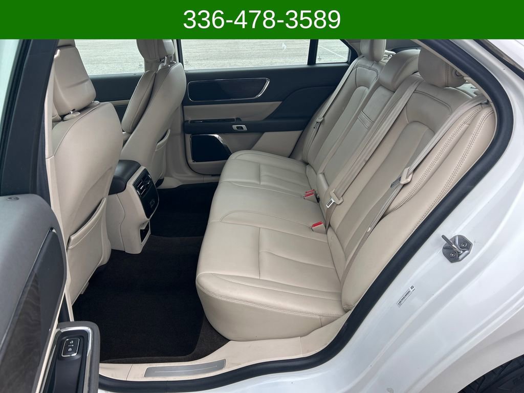 Used 2020 Lincoln Continental AWD w/ Convenience Package image 22