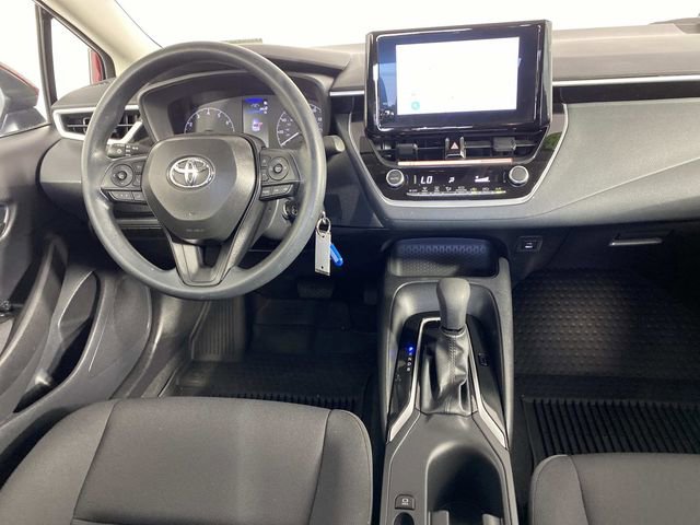 Used 2025 Toyota Corolla LE FWD image 13