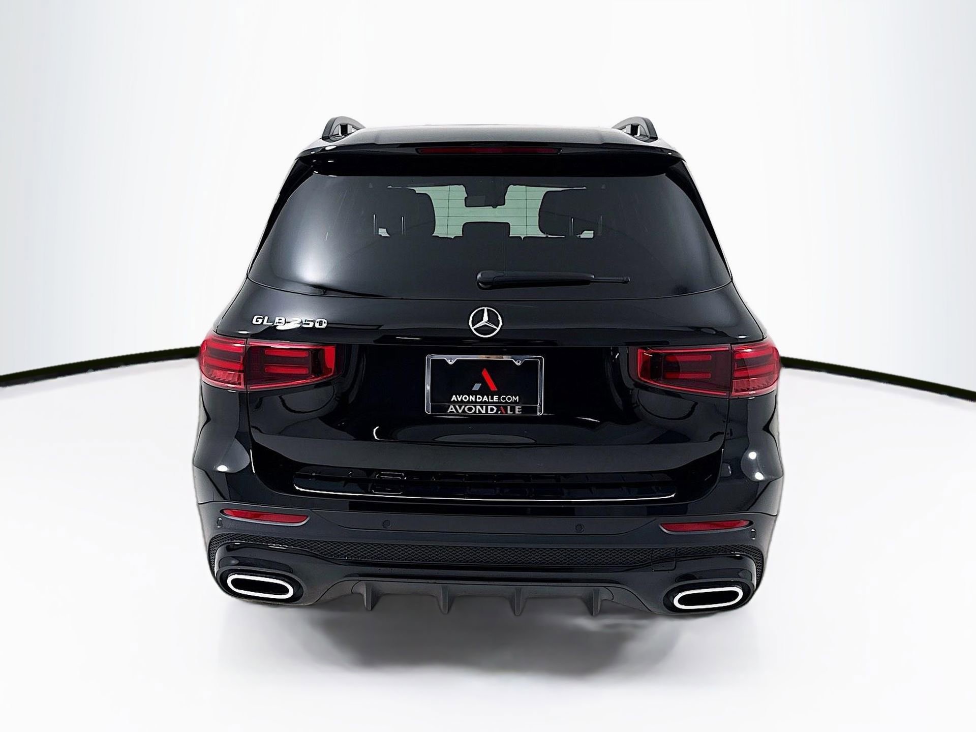 Used 2025 Mercedes-Benz GLB 250 image 7