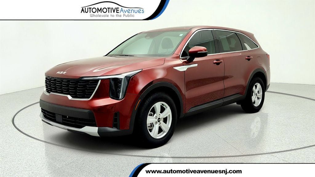 Used 2025 Kia Sorento LX FWD video 1