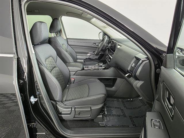 New 2026 Nissan Pathfinder SV AWD/4WD image 13