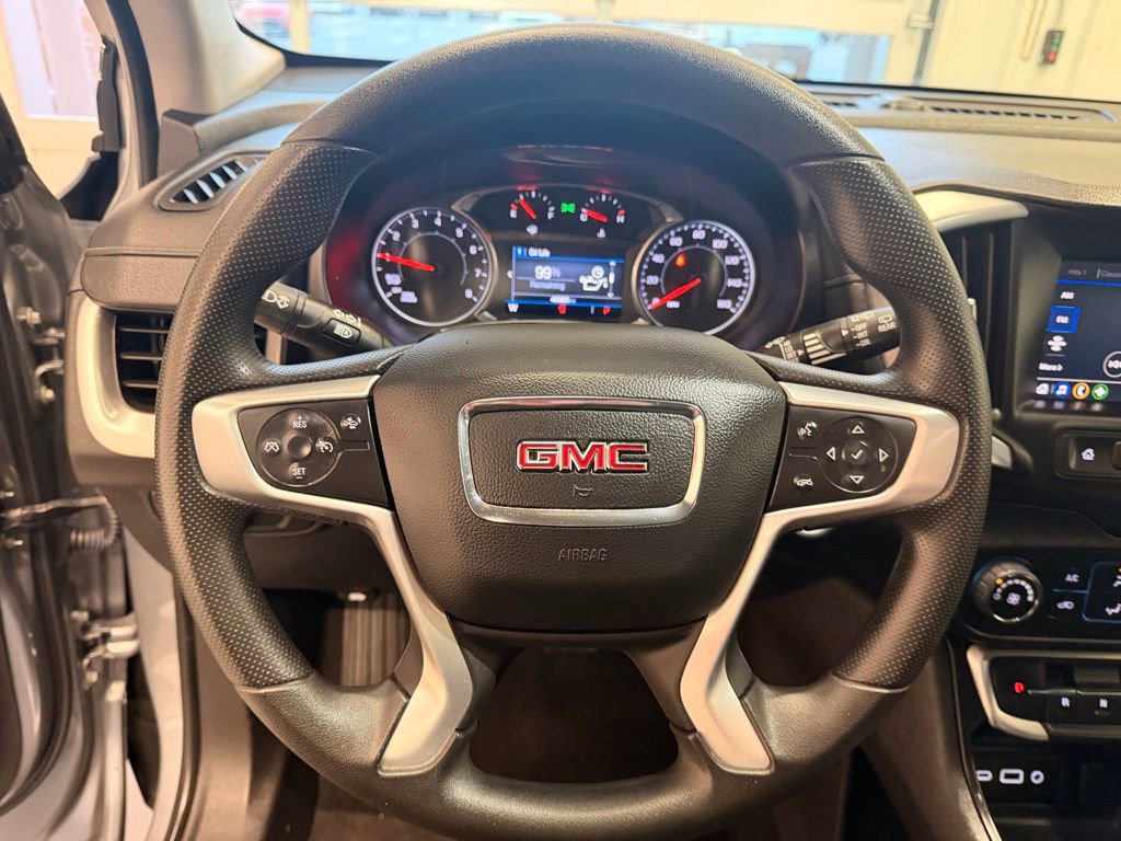 Used 2024 GMC Terrain SLE image 21