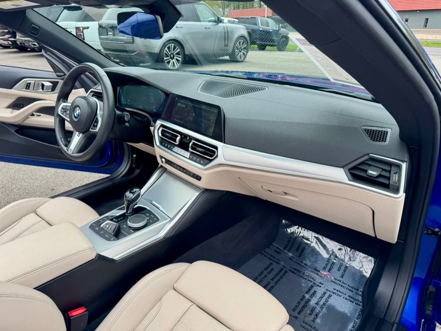 Used 2021 BMW M440i Convertible w/ Premium Package RWD image 29