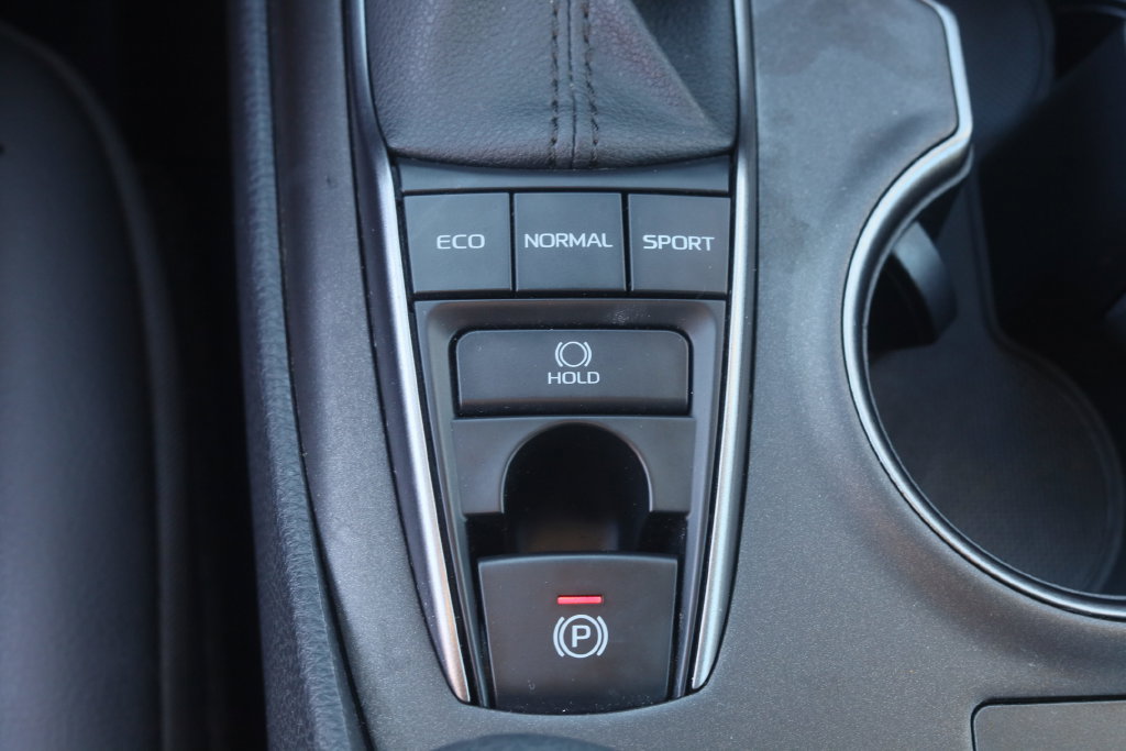 Certified 2023 Toyota Camry SE w/ Cold Weather Package AWD/4WD image 15