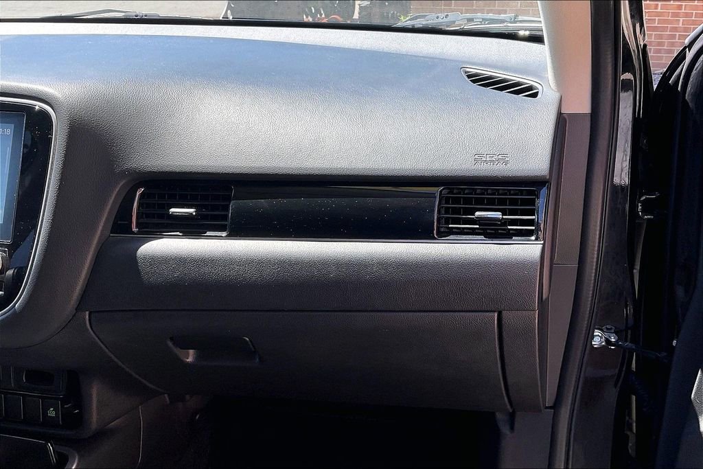 Used 2020 Mitsubishi Outlander SE AWD/4WD image 15