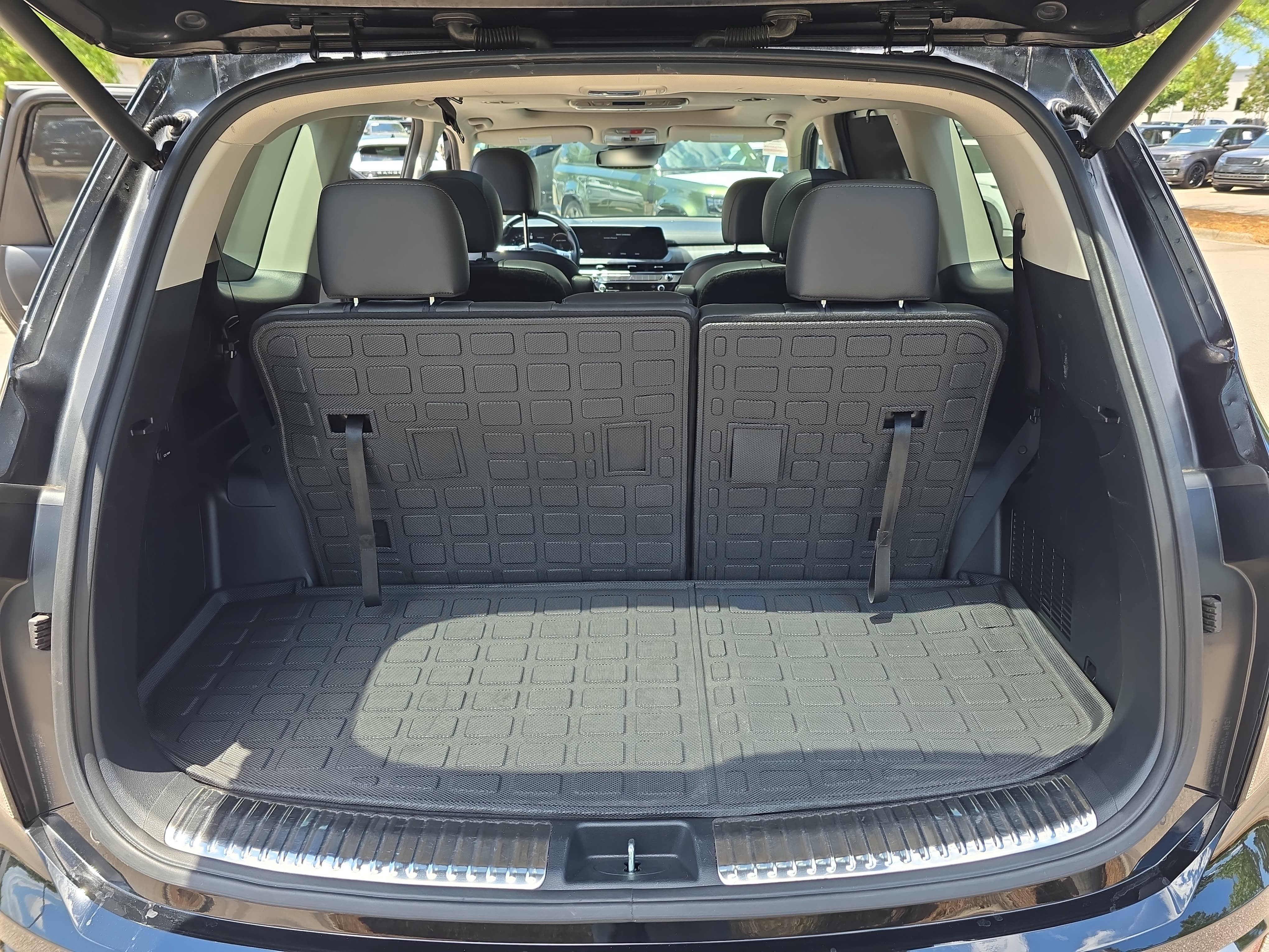 Used 2023 Kia Telluride SX FWD image 13