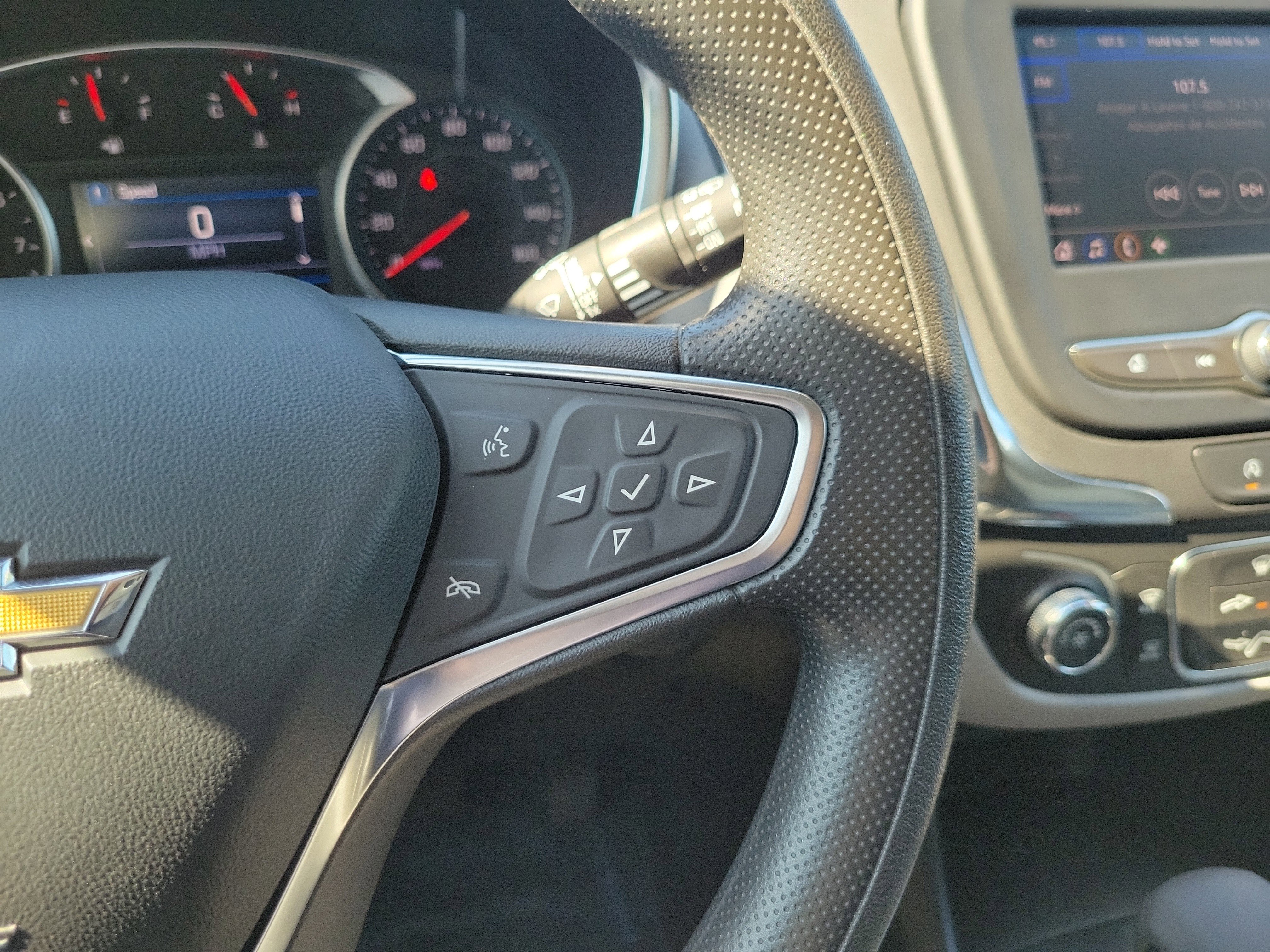 Used 2024 Chevrolet Equinox LS w/ LS Convenience Package FWD image 19