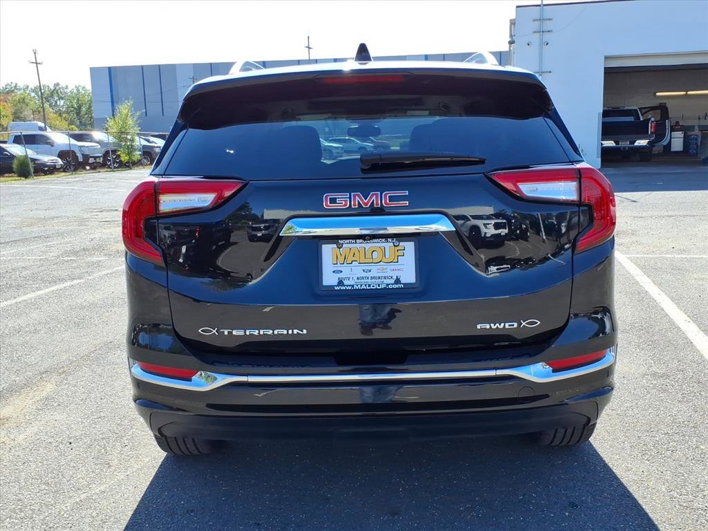 Certified 2023 GMC Terrain Denali w/ Black Diamond Edition image 6