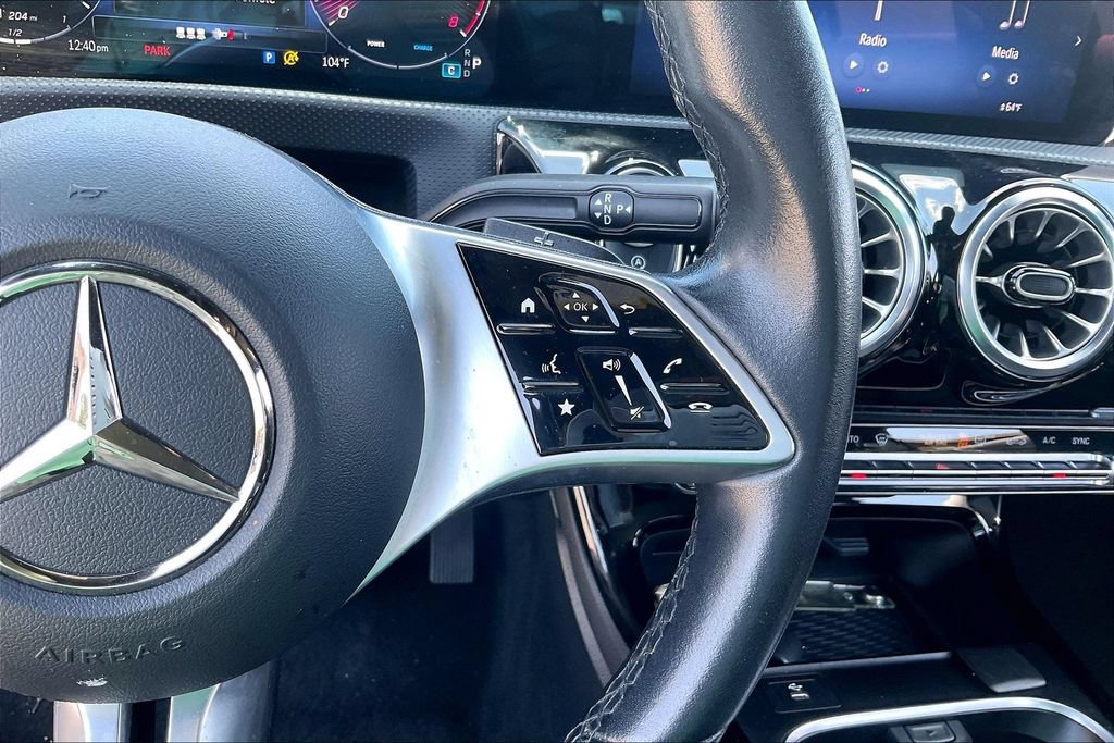 Used 2025 Mercedes-Benz CLA 250 4MATIC image 12