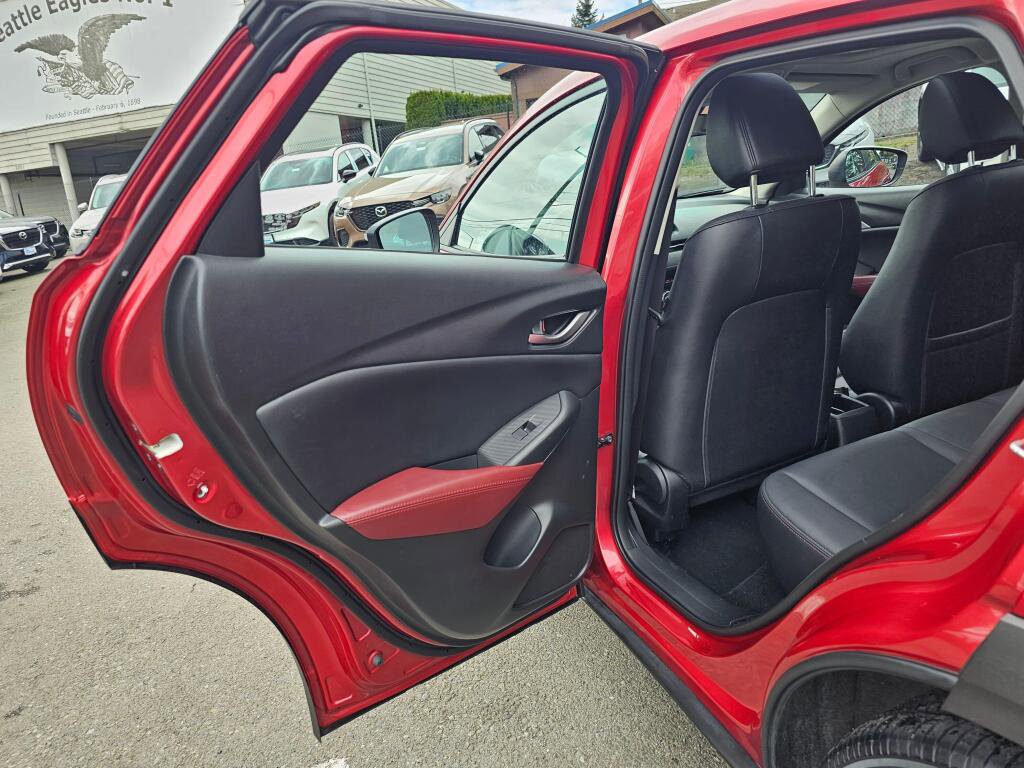 Used 2018 MAZDA CX-3 Touring w/ Preferred Equipment Package image 16