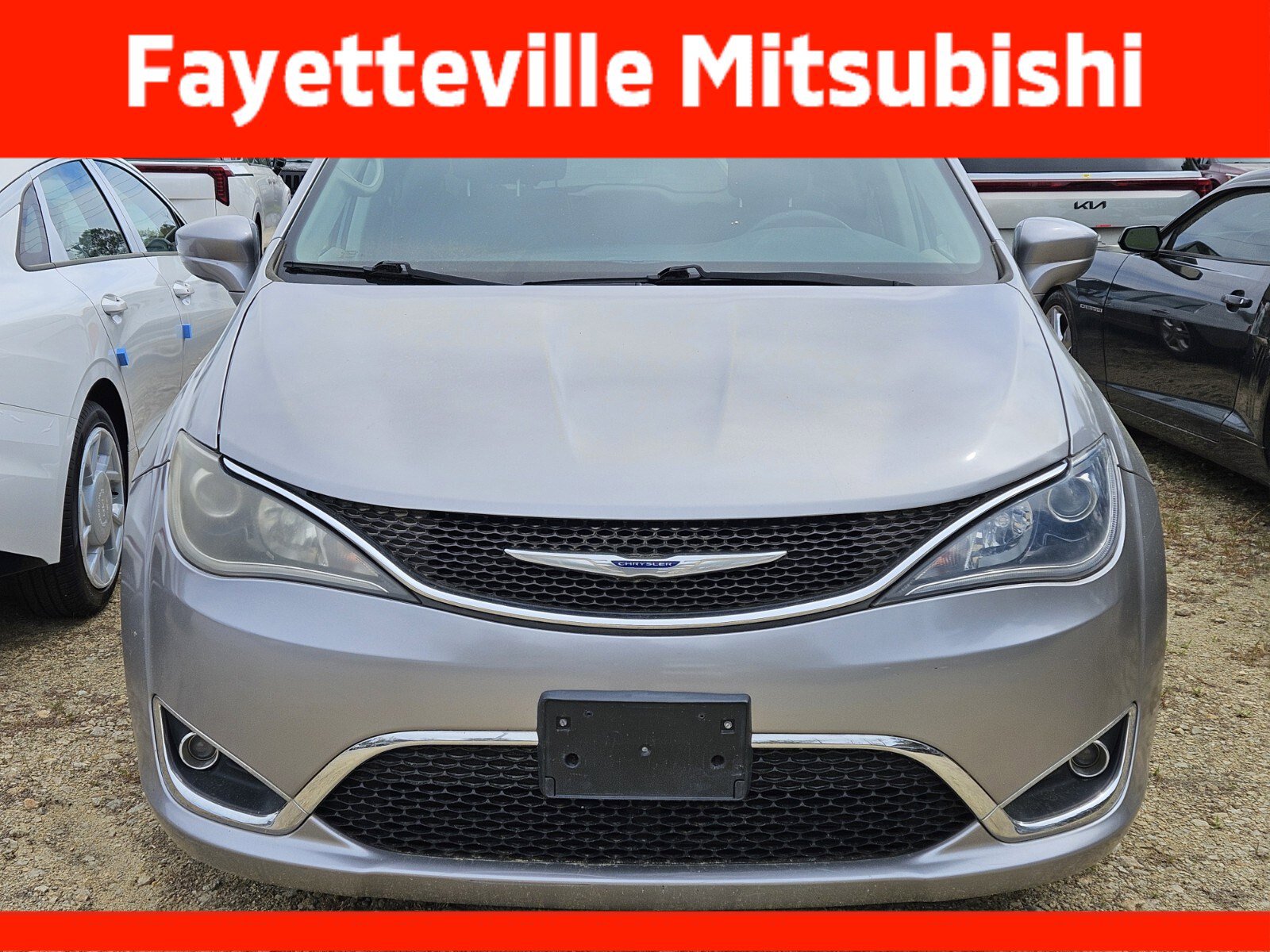 Used 2017 Chrysler Pacifica Touring-L Plus image 5