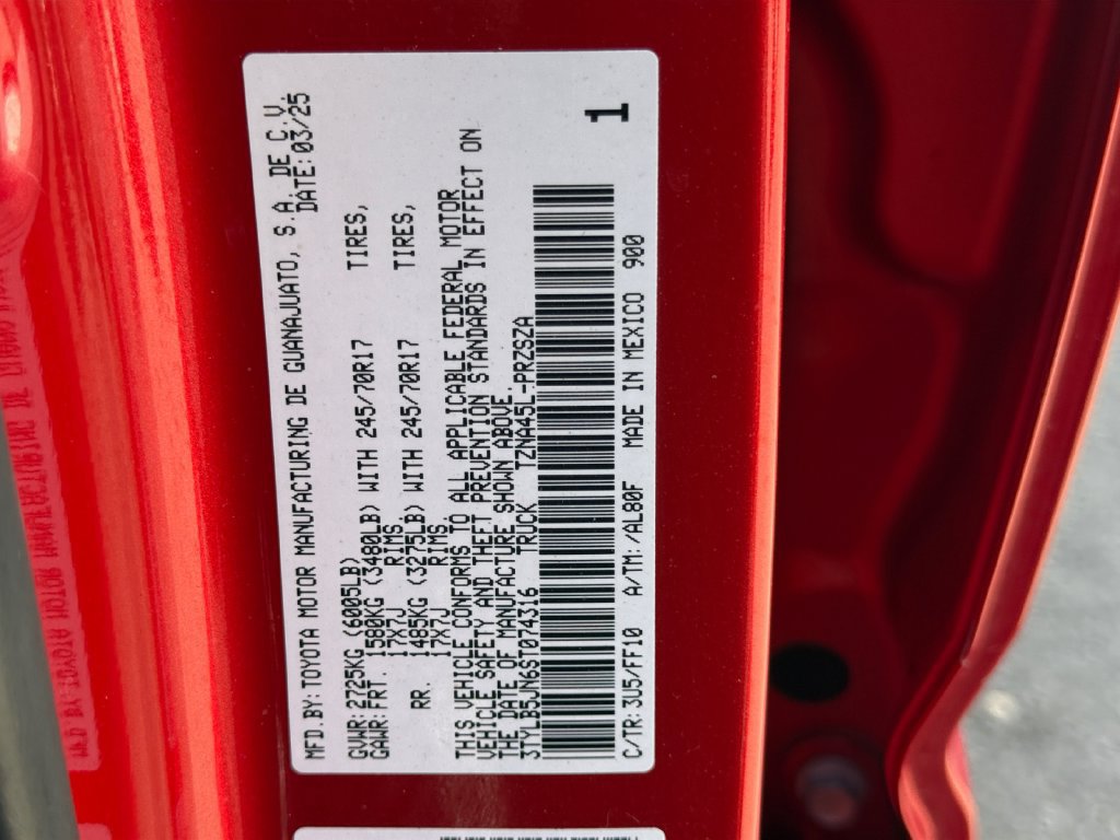 Used 2025 Toyota Tacoma SR5 AWD/4WD image 26