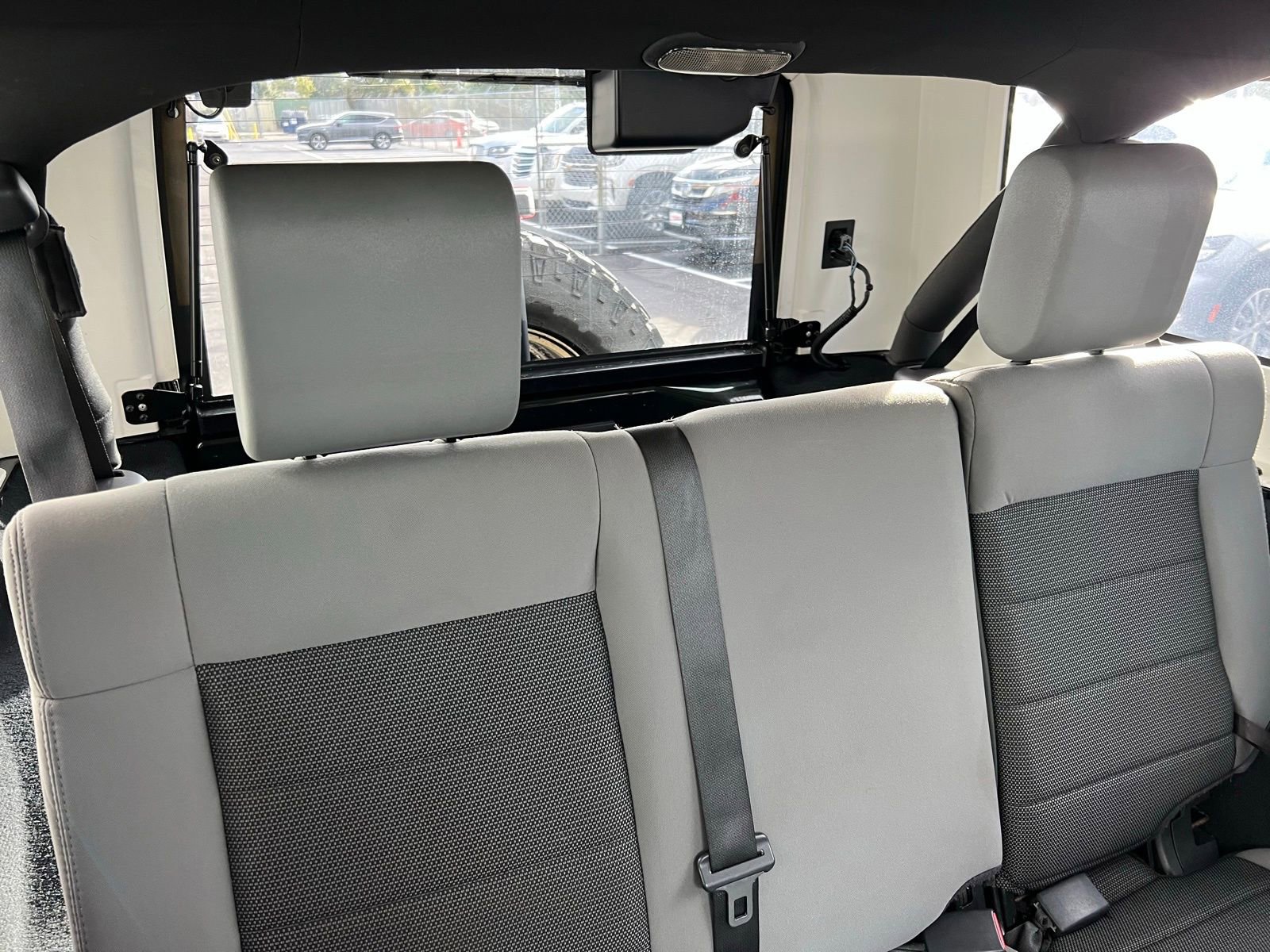 Used 2010 Jeep Wrangler Unlimited Sport image 41