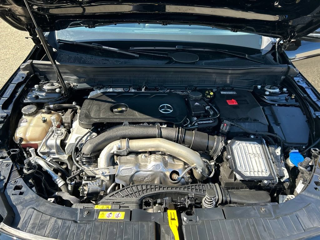 Used 2025 Mercedes-Benz GLB 250 image 25
