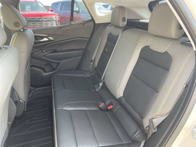 New 2026 Chevrolet Trax ACTIV w/ Sunroof Package FWD image 22