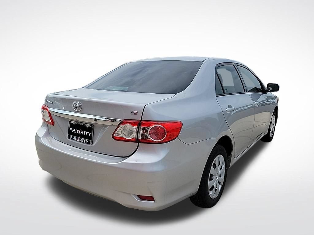 Used 2011 Toyota Corolla LE FWD image 4