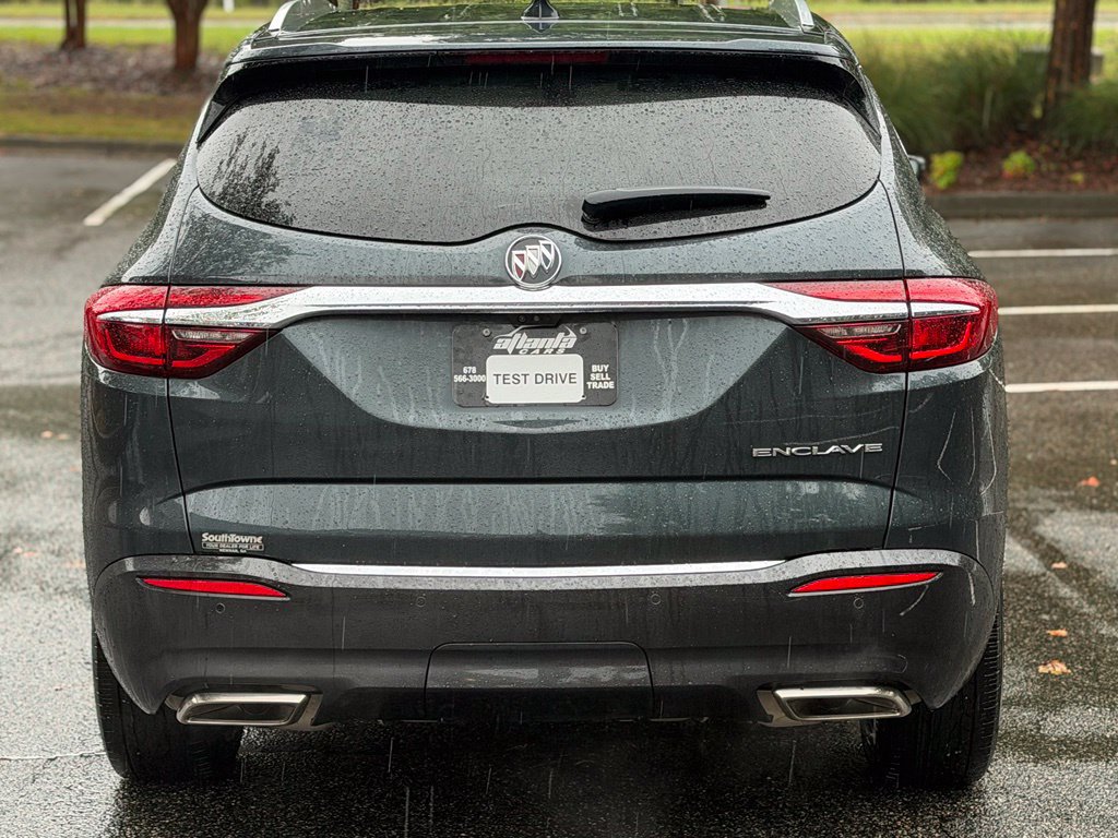 Used 2019 Buick Enclave Avenir w/ Avenir Technology Package FWD image 4