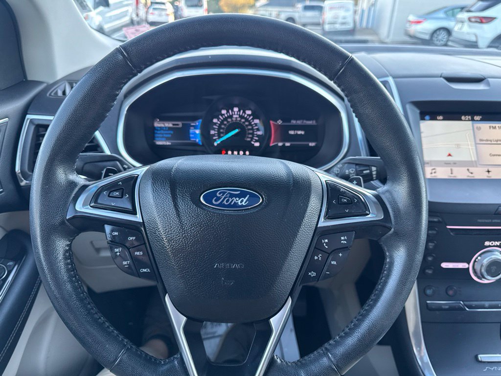 Certified 2017 Ford Edge Titanium w/ Equipment Group 301A FWD image 17