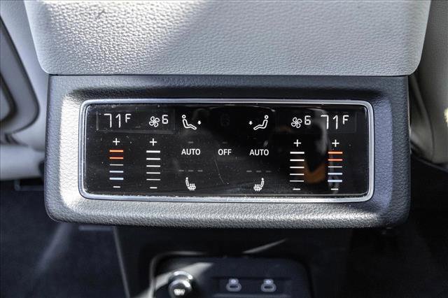 Used 2024 Audi Q8 e-tron Premium Plus w/ Premium Plus Package image 22