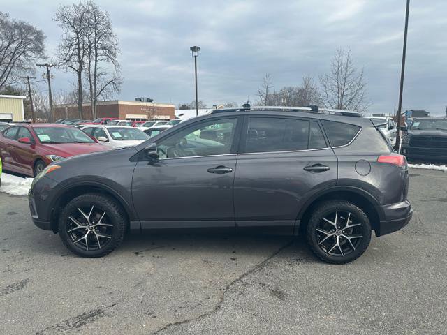 Used 2017 Toyota RAV4 SE AWD/4WD image 8