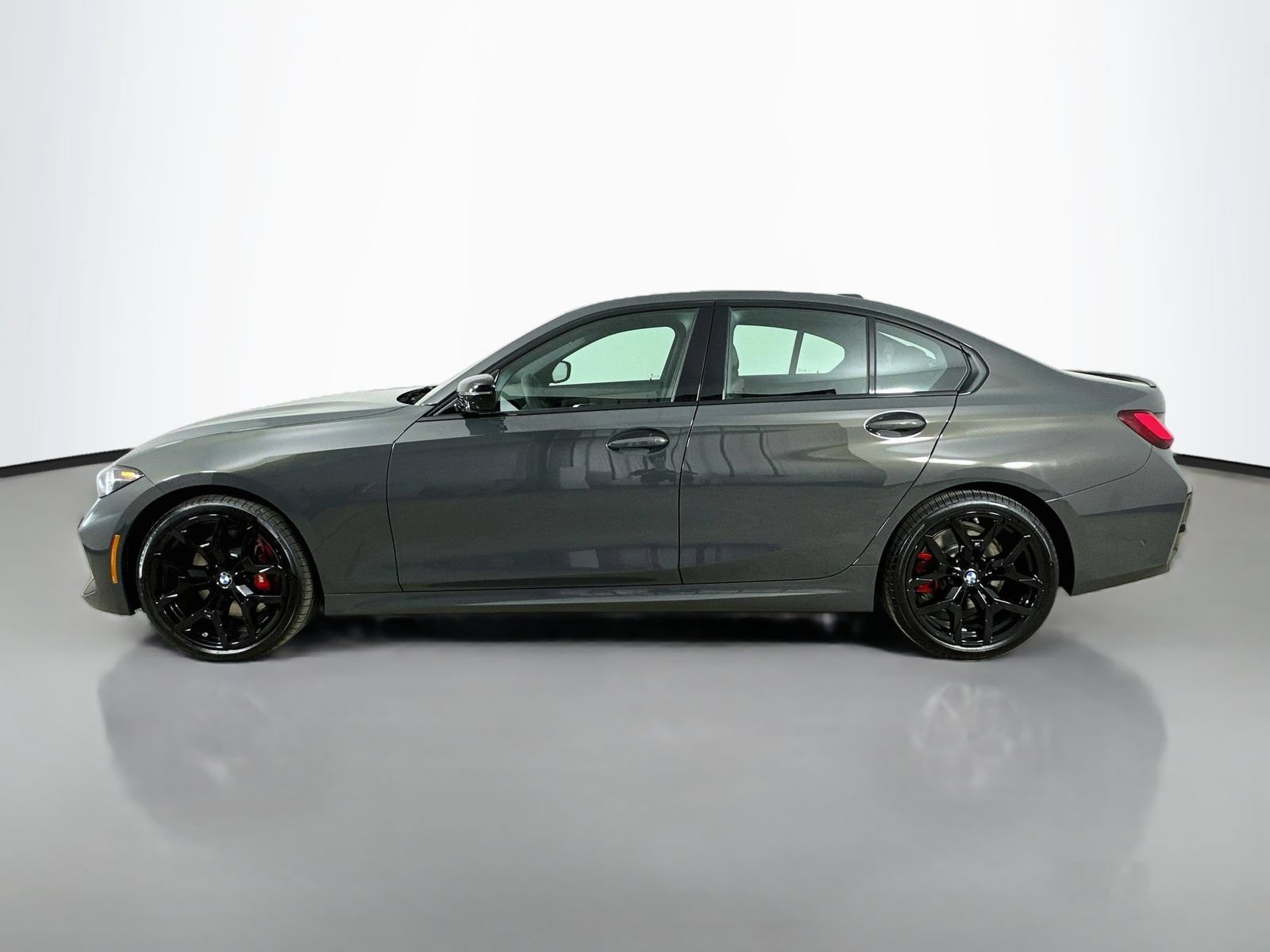 New 2026 BMW 330i xDrive Sedan w/ M Sport Package AWD/4WD image 8