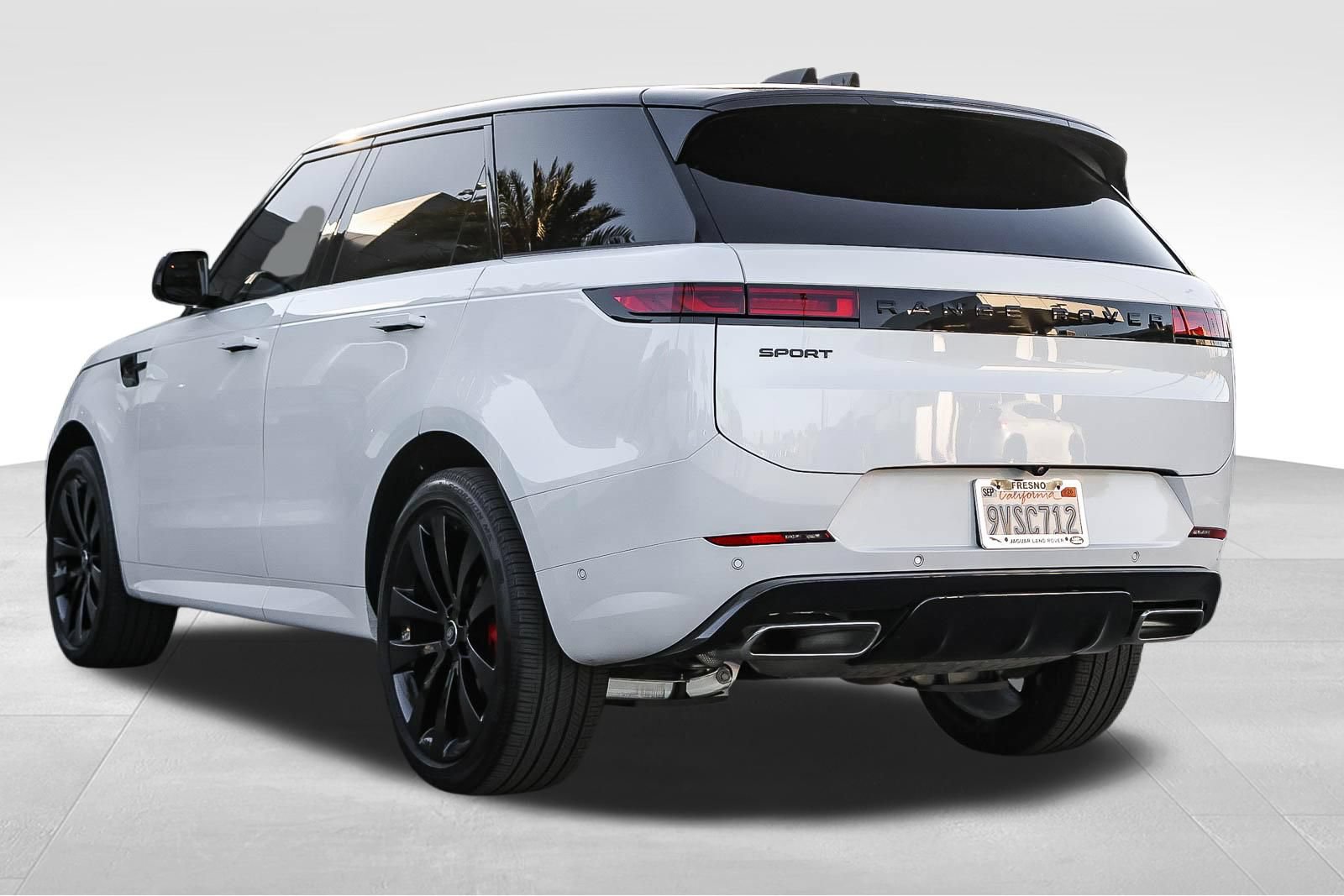 Used 2025 Land Rover Range Rover Sport Dynamic SE AWD/4WD image 7