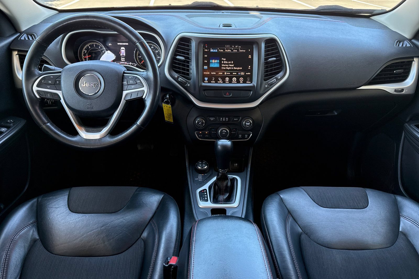 Used 2015 Jeep Cherokee Trailhawk AWD/4WD image 20