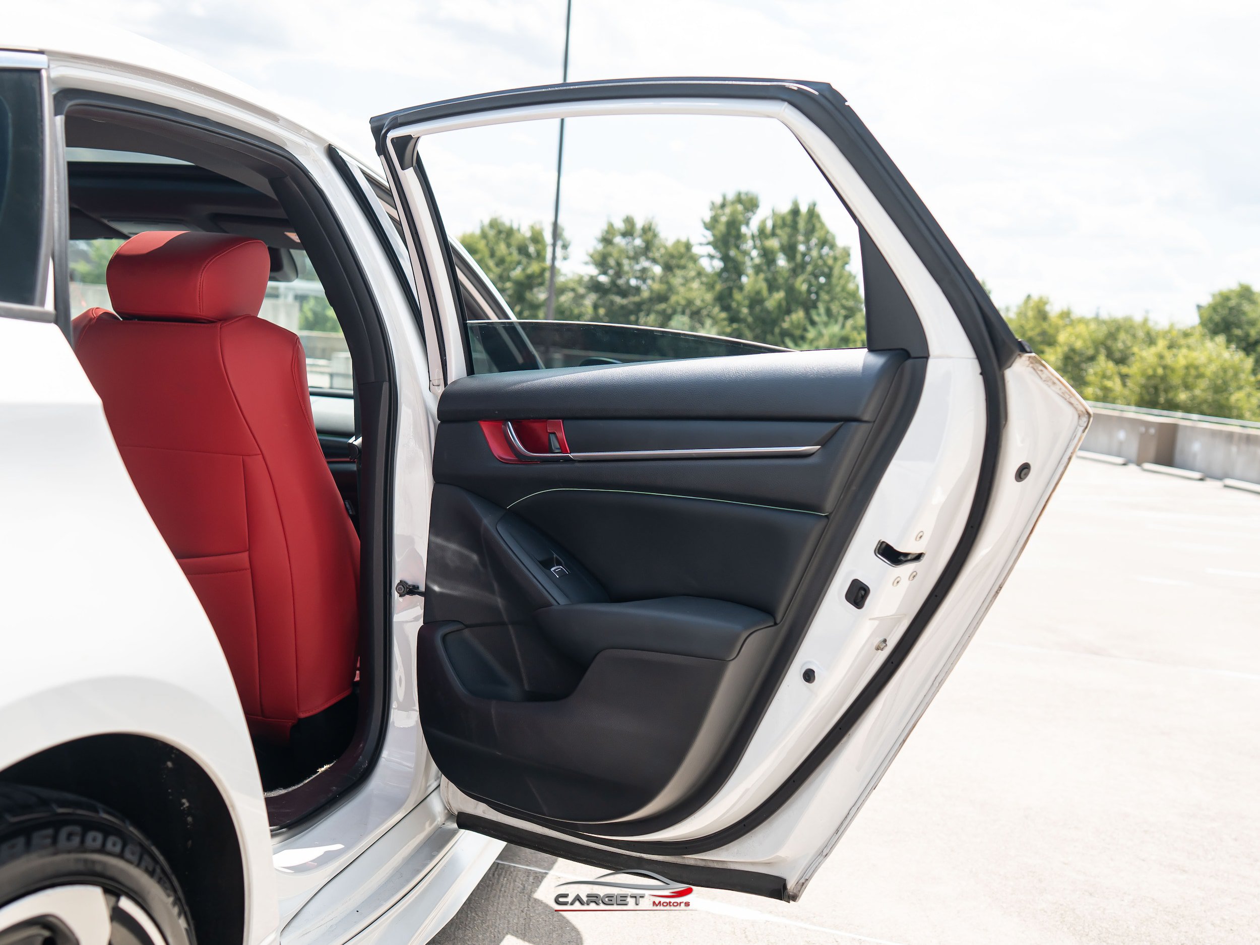 Used 2018 Honda Accord Sport image 42