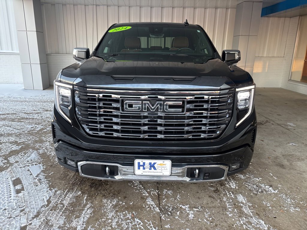 Used 2024 GMC Sierra 1500 Denali Ultimate image 2