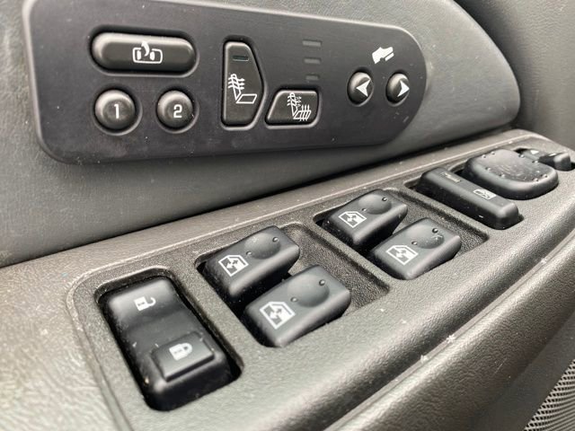 Used 2003 Chevrolet Avalanche 4x4 w/ Suspension Package, Off-Road image 15