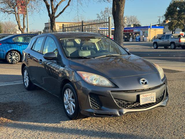 Used 2013 MAZDA MAZDA3 i Grand Touring FWD image 2