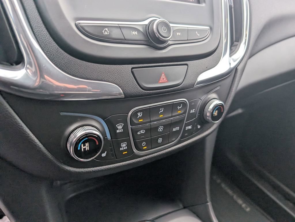 Used 2020 Chevrolet Equinox LT image 20