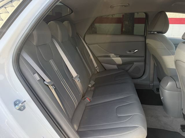 Used 2025 Hyundai Elantra Sport image 28