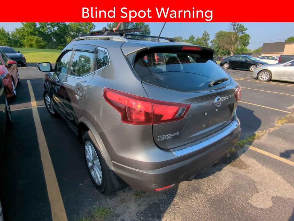Used 2019 Nissan Rogue Sport SV AWD/4WD image 4