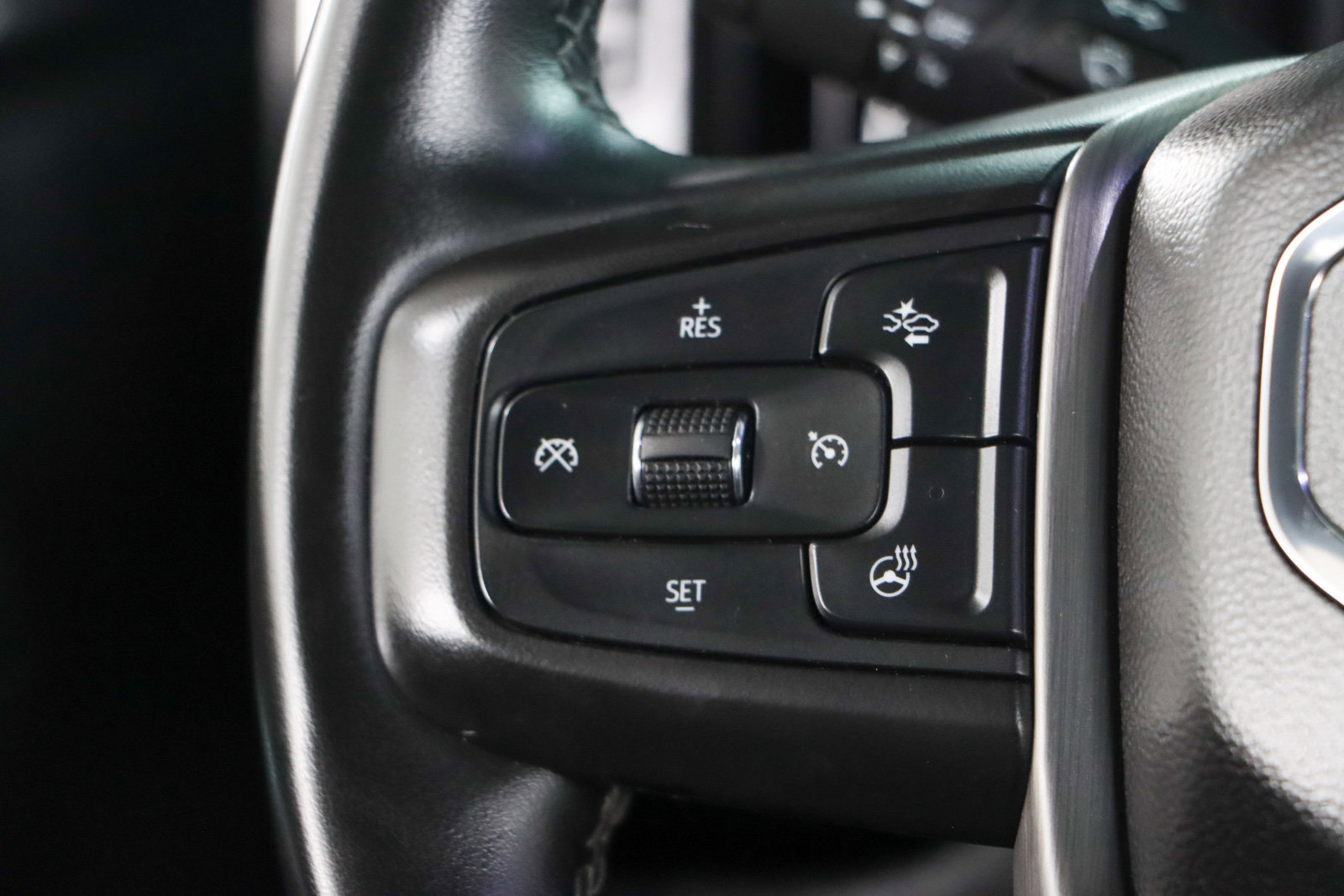 Used 2023 GMC Sierra 2500 Denali image 14