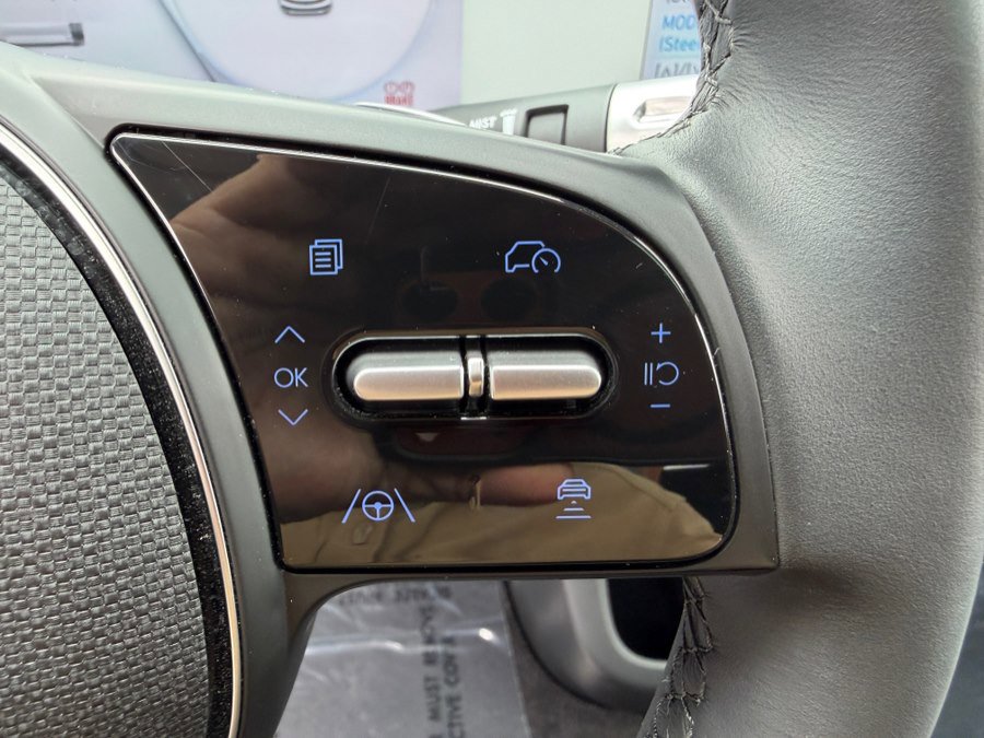Used 2023 Hyundai Ioniq 5 Limited AWD/4WD image 18