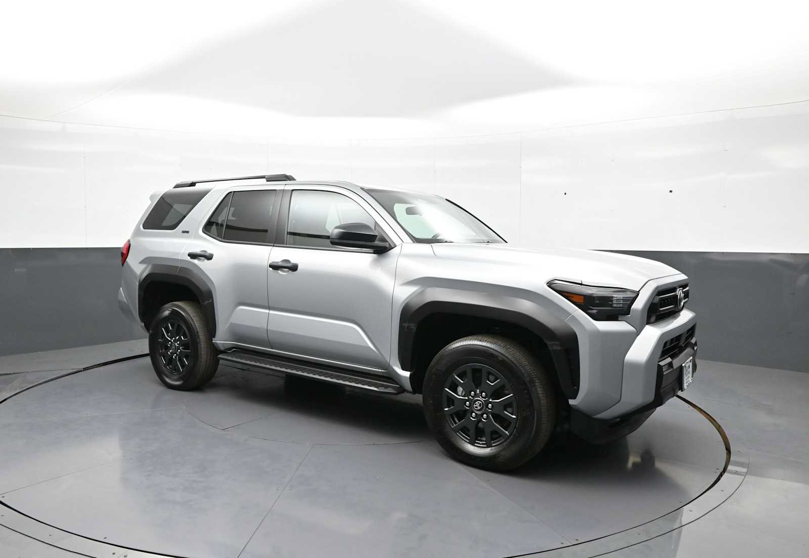 Certified 2025 Toyota 4Runner SR5 AWD/4WD image 4
