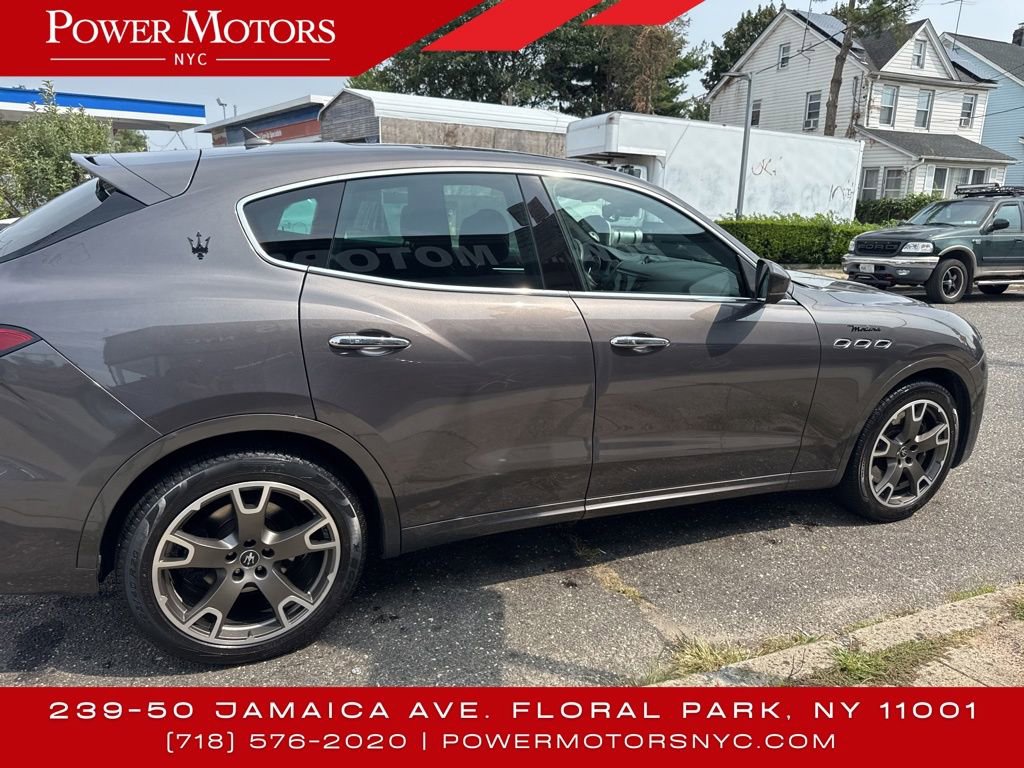 Used 2023 Maserati Levante Modena image 6