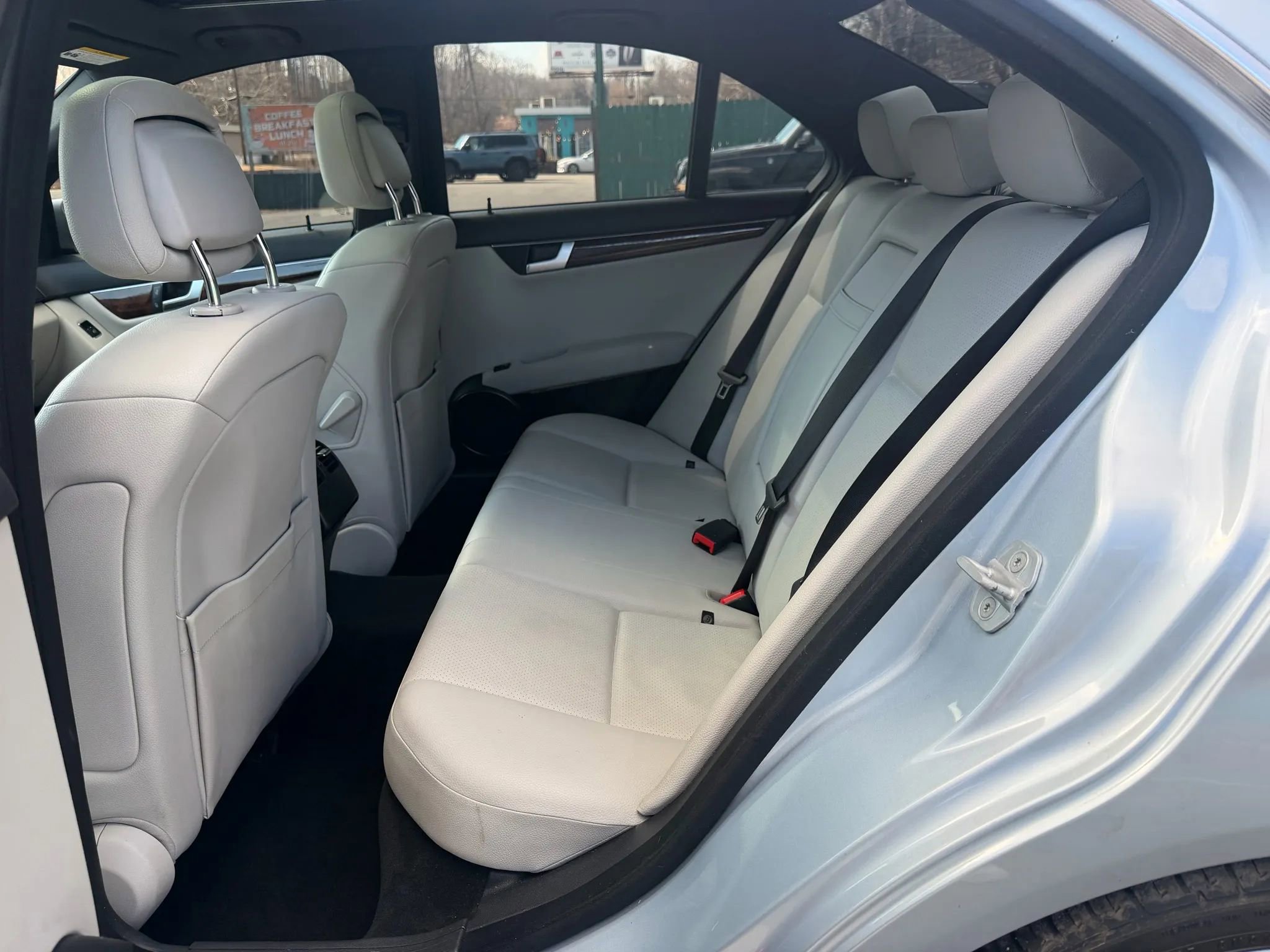 Used 2013 Mercedes-Benz C 250 Sedan image 20