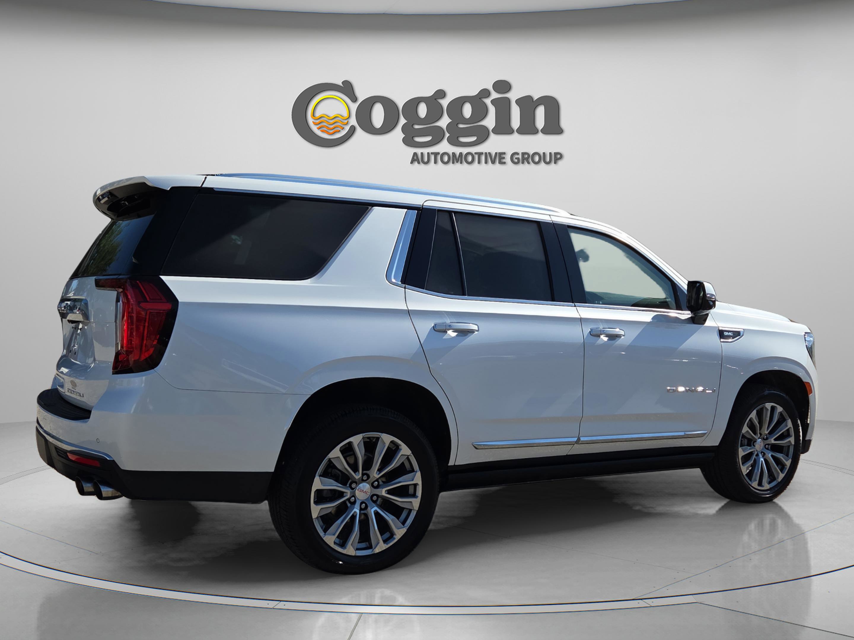 Used 2021 GMC Yukon Denali w/ Denali Premium Package RWD image 5