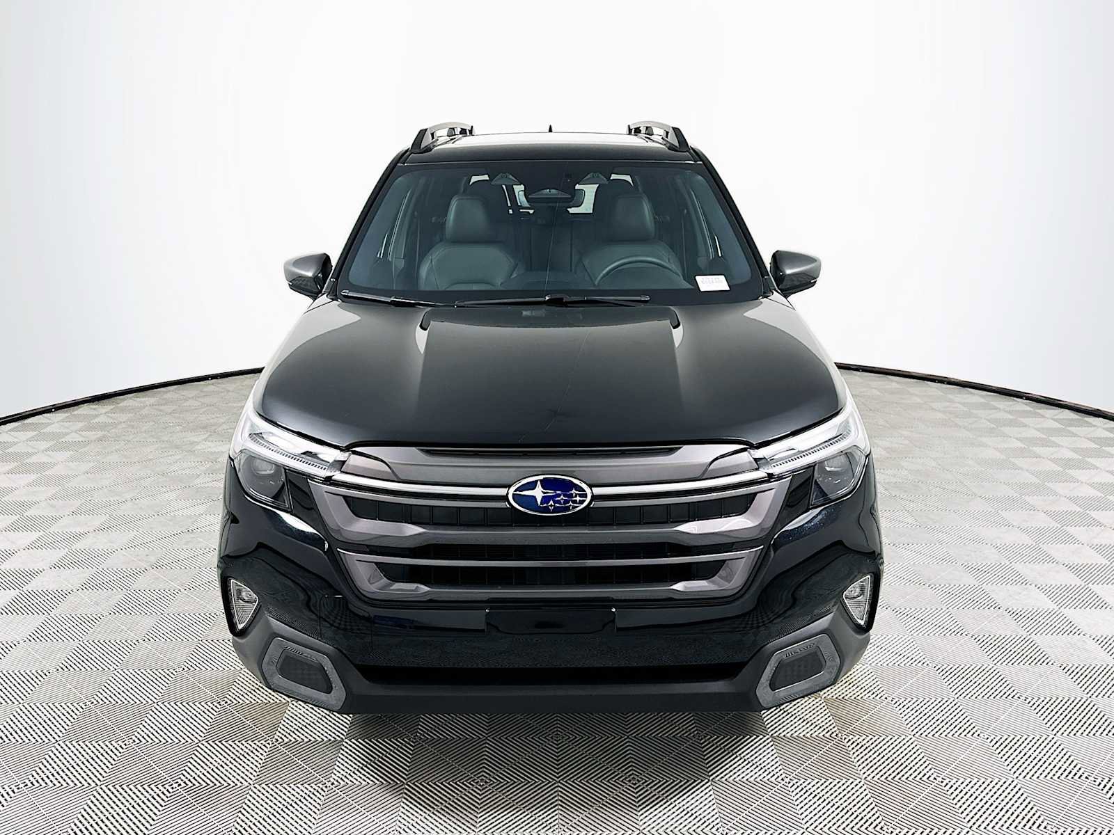 Used 2025 Subaru Forester Limited image 2