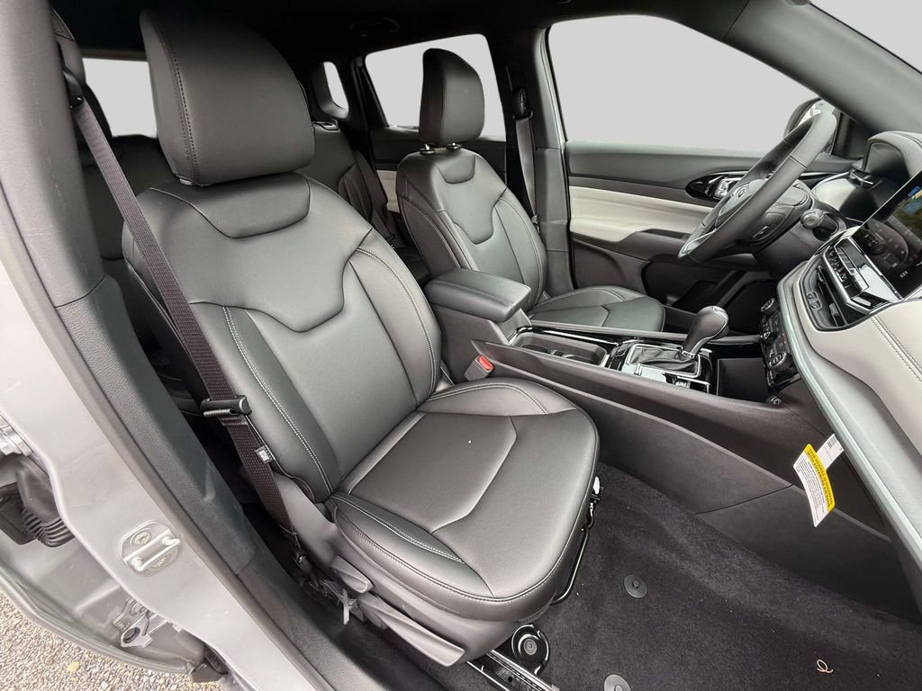New 2026 Jeep Compass Limited AWD/4WD image 9